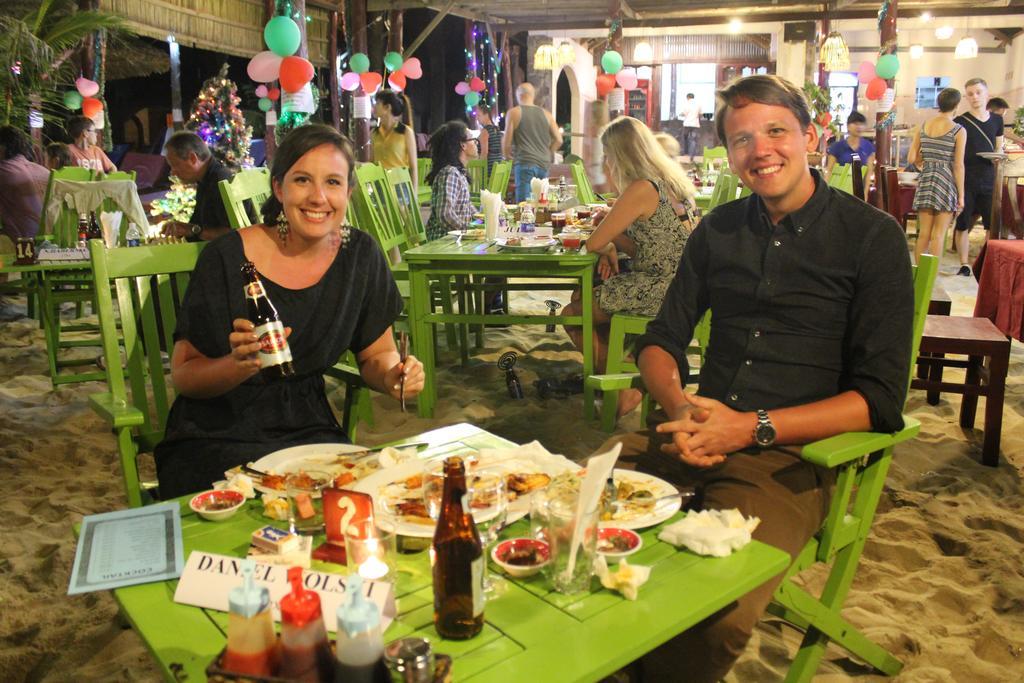 Lien Hiep Thanh Homestay & Beach Bar Дуонг-Донг Экстерьер фото